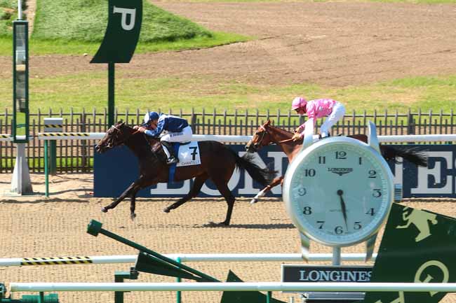 Photo d'arrivée de la course pmu PRIX DU BOIS FRANC à CHANTILLY le Dimanche 10 juillet 2016