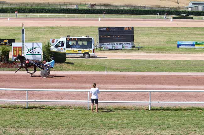 Photo d'arrivée de la course pmu PRIX TRANSPORT STEF VIRE à VIRE le Mercredi 20 juillet 2016