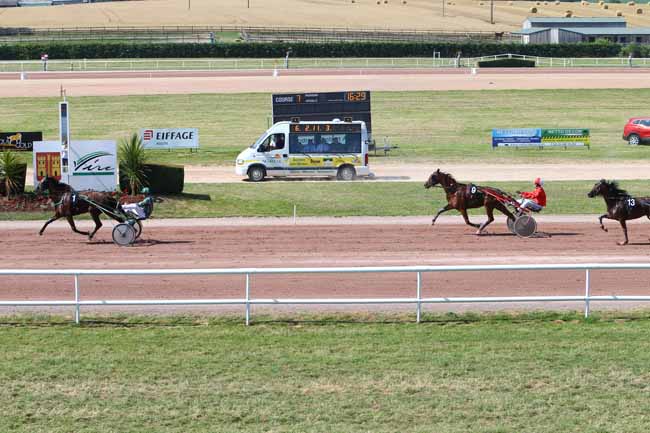 Photo d'arrivée de la course pmu PRIX 