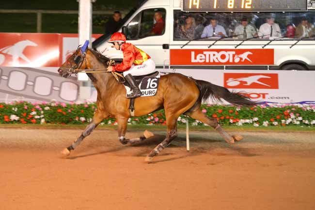 Photo d'arrivée de la course pmu PRIX DE LA VILLE DE DIVES-SUR-MER à CABOURG le Vendredi 22 juillet 2016