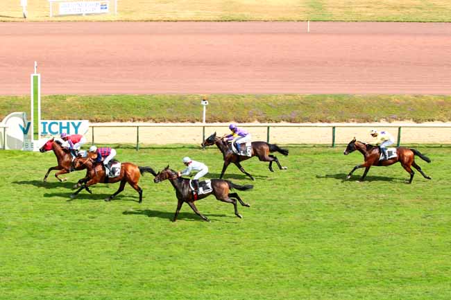 Photo d'arrivée de la course pmu PRIX DE CHATELDON à VICHY le Lundi 25 juillet 2016