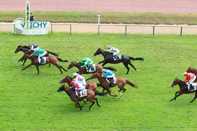 Photo d'arrivée de la course pmu PRIX BURGOS à VICHY le Mardi 26 juillet 2016