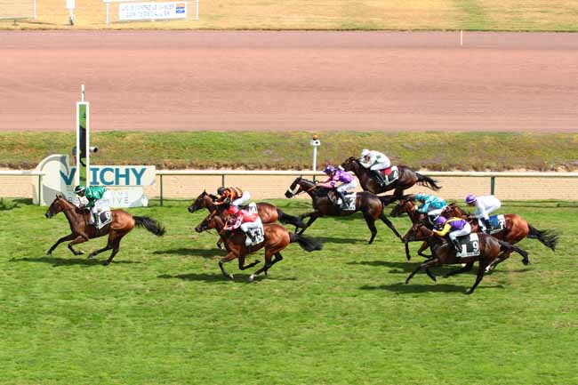 Photo d'arrivée de la course pmu PRIX DU THERMALISME à VICHY le Mardi 26 juillet 2016