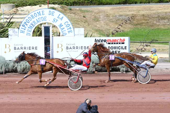 Photo d'arrivée de la course pmu PRIX BAR DE LA DECOUVERTE DE SAINT-MALO à SAINT MALO le Mercredi 10 août 2016