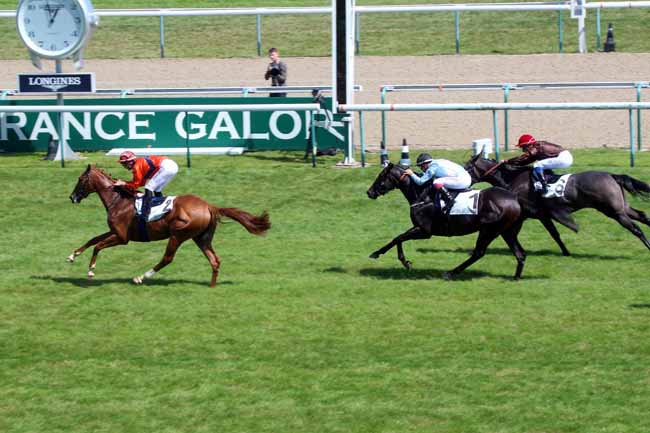 Photo d'arrivée de la course pmu PRIX DE TOUR-EN-BESSIN à DEAUVILLE le Jeudi 11 août 2016