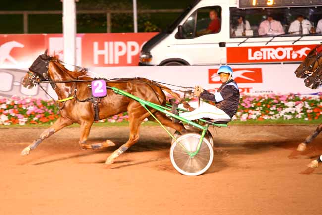 Photo d'arrivée de la course pmu PRIX DES GODETIES à CABOURG le Vendredi 19 août 2016