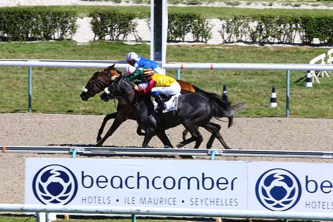 Photo d'arrivée de la course pmu PRIX DE LONRAY à DEAUVILLE le Mardi 23 août 2016