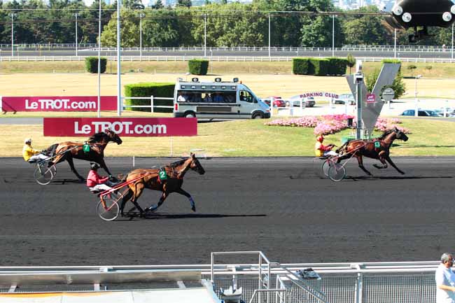 Photo d'arrivée de la course pmu PRIX DE JUSSEY à PARIS-VINCENNES le Mercredi 24 août 2016
