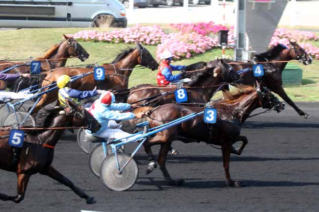 Photo d'arrivée de la course pmu PRIX DE LURY-SUR-ARNON à PARIS-VINCENNES le Samedi 27 août 2016