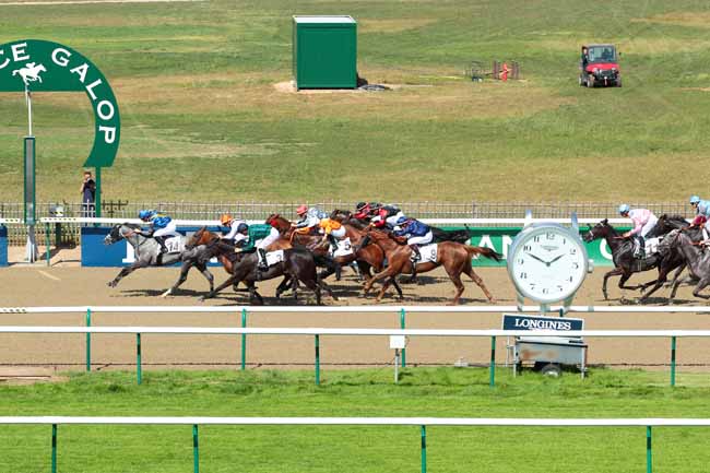 Photo d'arrivée de la course pmu GRAND HANDICAP DES FLYERS à CHANTILLY le Jeudi 1 septembre 2016