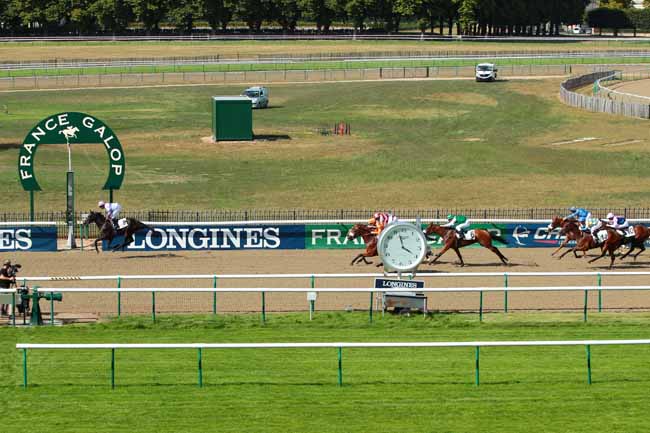 Photo d'arrivée de la course pmu PRIX DES TERRES NOIRES à CHANTILLY le Jeudi 1 septembre 2016