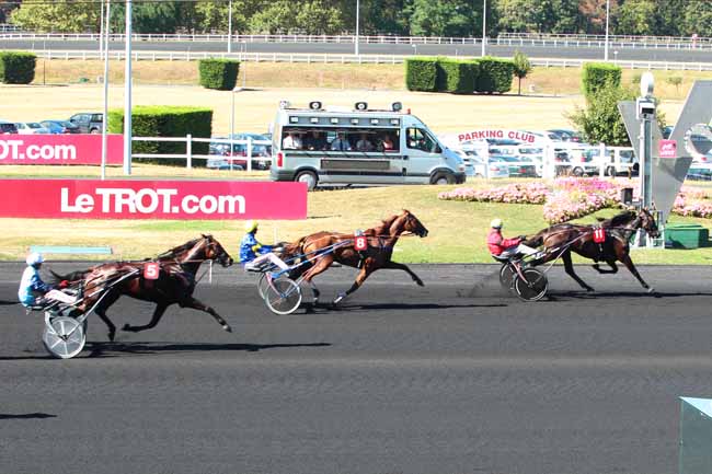 Photo d'arrivée de la course pmu CRITERIUM DES 5 ANS à PARIS-VINCENNES le Samedi 3 septembre 2016