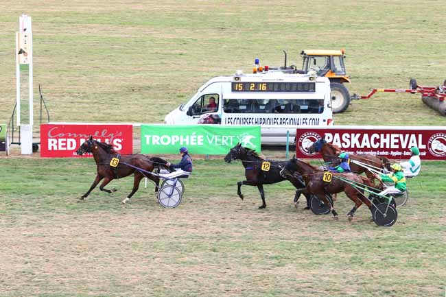Photo d'arrivée de la course pmu PRIX TENOR DE BAUNE à CRAON le Dimanche 4 septembre 2016