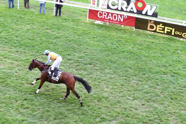 Photo d'arrivée de la course pmu PRIX FINEAU à CRAON le Lundi 5 septembre 2016