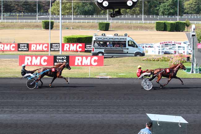 Photo d'arrivée de la course pmu PRIX JOSEPH AVELINE à PARIS-VINCENNES le Samedi 10 septembre 2016