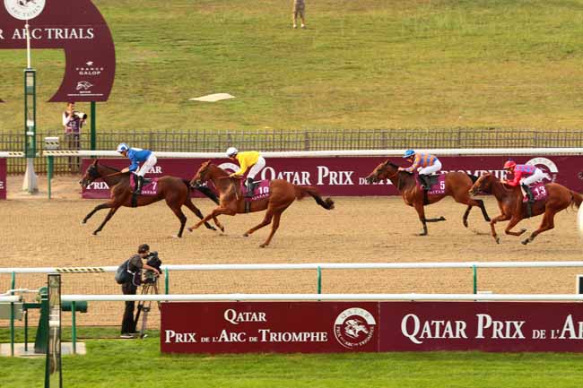 Photo d'arrivée de la course pmu PRIX AL WAKRA à CHANTILLY le Dimanche 11 septembre 2016