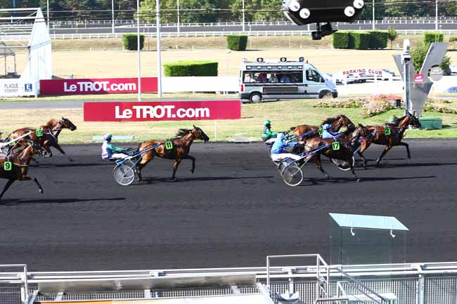 Photo d'arrivée de la course pmu PRIX D'ASNIERES à PARIS-VINCENNES le Lundi 12 septembre 2016
