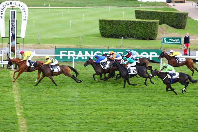 Photo d'arrivée de la course pmu PRIX DU MOULIN JOLY à MAISONS-LAFFITTE le Samedi 17 septembre 2016