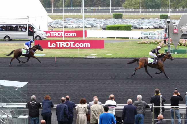 Photo d'arrivée de la course pmu PRIX GEORGES DREUX à PARIS-VINCENNES le Dimanche 18 septembre 2016