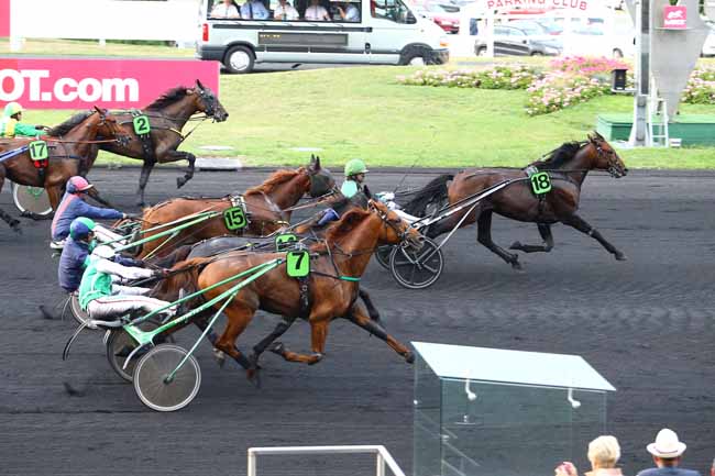 Photo d'arrivée de la course pmu PRIX DE DURTAL à PARIS-VINCENNES le Dimanche 18 septembre 2016