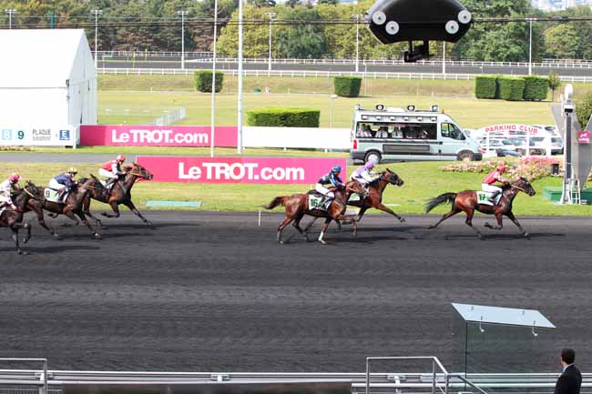 Photo d'arrivée de la course pmu PRIX GASTON ROUSSEL à PARIS-VINCENNES le Jeudi 22 septembre 2016