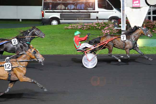Photo d'arrivée de la course pmu PRIX KLYTIA à PARIS-VINCENNES le Vendredi 23 septembre 2016