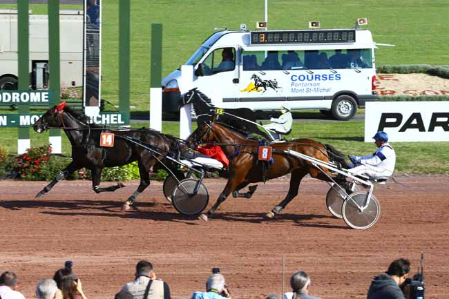Photo d'arrivée de la course pmu PRIX DE LA MERE POULARD (GR B) à LE MONT SAINT MICHEL le Mercredi 28 septembre 2016