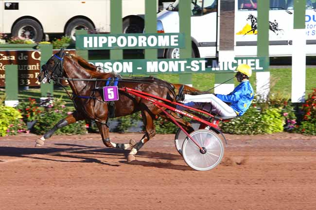 Photo d'arrivée de la course pmu PRIX DE L'INTERCOMMUNAUTE AVRANCHES - LE MONT-SAINT-MICHEL à LE MONT SAINT MICHEL le Mercredi 28 septembre 2016