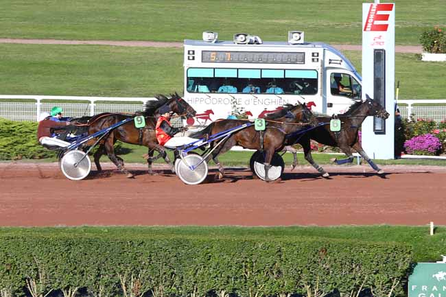 Photo d'arrivée de la course pmu PRIX DE MOISSAC (GR B) à ENGHIEN le Lundi 3 octobre 2016