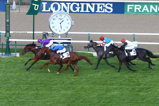 Photo d'arrivée de la course pmu PRIX DU RANELAGH à CHANTILLY le Mercredi 12 octobre 2016