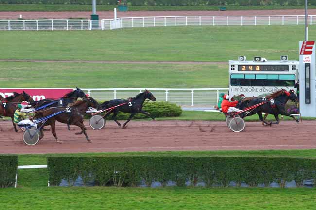 Photo d'arrivée de la course pmu PRIX DE L'HERAULT (GR A) à ENGHIEN le Jeudi 20 octobre 2016