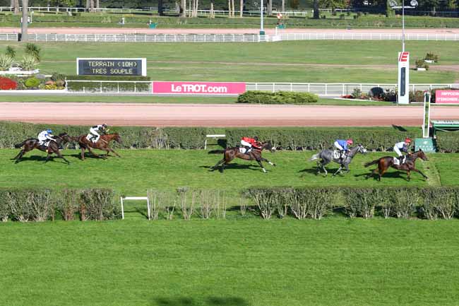 Photo d'arrivée de la course pmu PRIX D'AMIENS à ENGHIEN le Samedi 22 octobre 2016