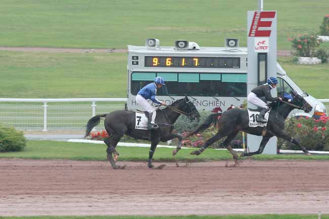 Photo d'arrivée de la course pmu PRIX DE MAINVILLIERS à ENGHIEN le Lundi 24 octobre 2016