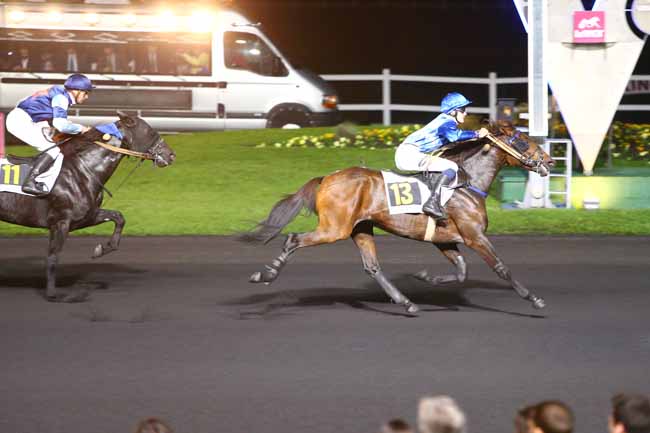 Photo d'arrivée de la course pmu PRIX BELLONA à PARIS-VINCENNES le Mardi 25 octobre 2016