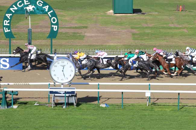 Photo d'arrivée de la course pmu PRIX DU GRISARD à CHANTILLY le Lundi 31 octobre 2016