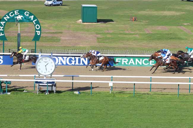 Photo d'arrivée de la course pmu PRIX KANDY à CHANTILLY le Lundi 31 octobre 2016