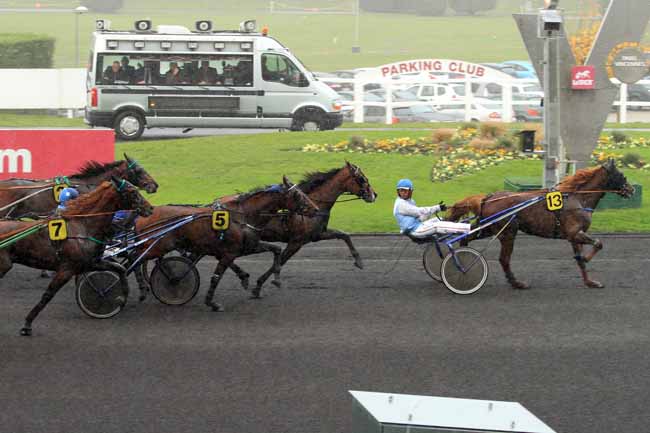 Photo d'arrivée de la course pmu PRIX DE BELLE ILE à PARIS-VINCENNES le Jeudi 10 novembre 2016