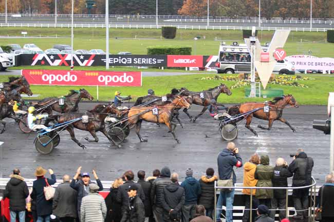 Photo d'arrivée de la course pmu GRAND PRIX DE BRETAGNE à PARIS-VINCENNES le Dimanche 20 novembre 2016