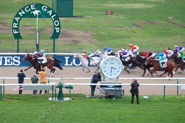 Photo d'arrivée de la course pmu PRIX DE LA FORET DE RETZ à CHANTILLY le Mardi 22 novembre 2016