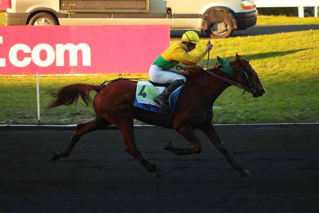Photo d'arrivée de la course pmu PRIX DE GRENOBLE à PARIS-VINCENNES le Mercredi 30 novembre 2016
