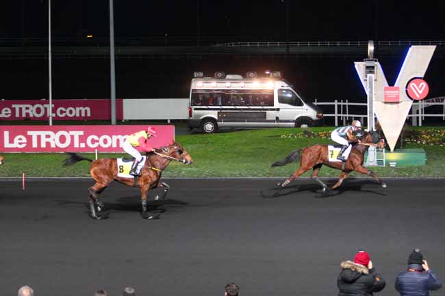 Photo d'arrivée de la course pmu PRIX DE NANTES à PARIS-VINCENNES le Mercredi 30 novembre 2016