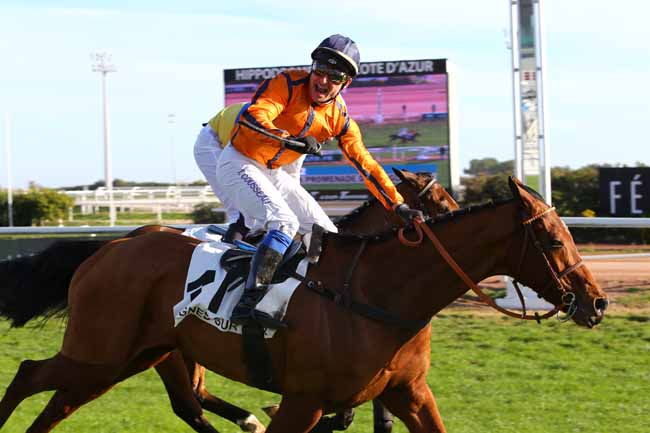 Photo d'arrivée de la course pmu PRIX DE LA PROMENADE DES ANGLAIS à CAGNES-SUR-MER le Lundi 12 décembre 2016