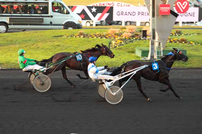 Photo d'arrivée de la course pmu PRIX DE NEUILLE-PONT-PIERRE à PARIS-VINCENNES le Mardi 27 décembre 2016