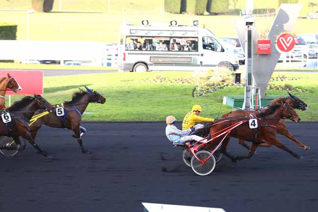 Photo d'arrivée de la course pmu PRIX HERSILIE à PARIS-VINCENNES le Jeudi 5 janvier 2017