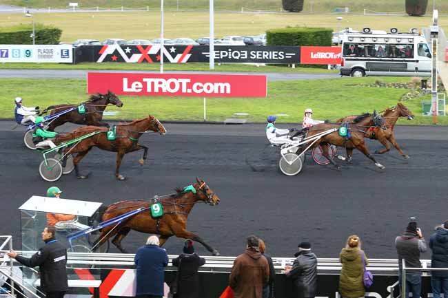 Photo d'arrivée de la course pmu PRIX DE JOINVILLE à PARIS-VINCENNES le Samedi 14 janvier 2017