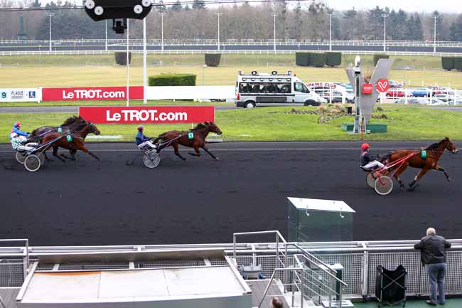 Photo d'arrivée de la course pmu PRIX DE BIARRITZ (GR A) à PARIS-VINCENNES le Lundi 16 janvier 2017