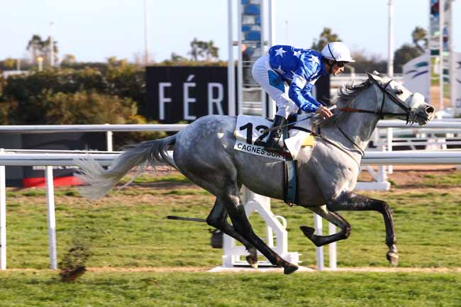 Photo d'arrivée de la course pmu PRIX DE TOURETTES-SUR-LOUP à CAGNES-SUR-MER le Vendredi 20 janvier 2017
