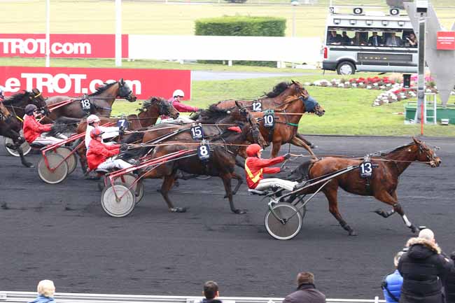 Photo d'arrivée de la course pmu PRIX DE BERCY (GR A) à PARIS-VINCENNES le Mardi 14 février 2017
