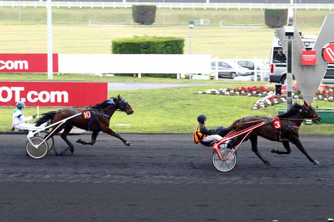 Photo d'arrivée de la course pmu PRIX DE BERCY (GR B) à PARIS-VINCENNES le Mardi 14 février 2017