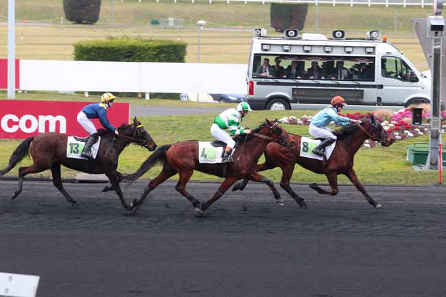 Photo d'arrivée de la course pmu PRIX PATRICK MOTTIER à PARIS-VINCENNES le Lundi 20 février 2017